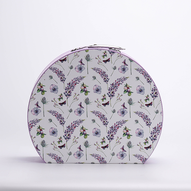 Set of 3 Nesting Lady Suitcase