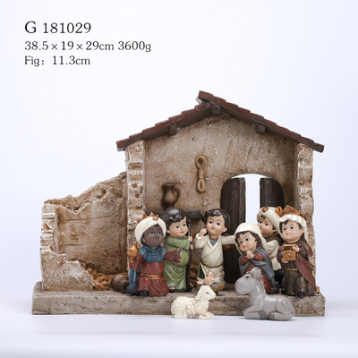 11/S POLY NATIVITY SET WITH CRECHE